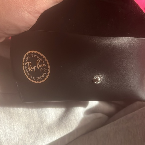 Polarized Raybans worn once - Picture 5 of 7